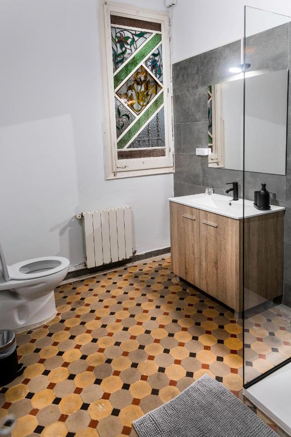 B-Garden Bcn Hostel Barcelona Bagian luar foto